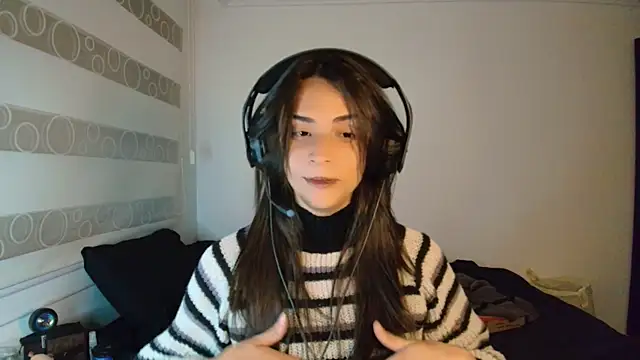 Dollbehavior  online show from 10/19/25, 08:17