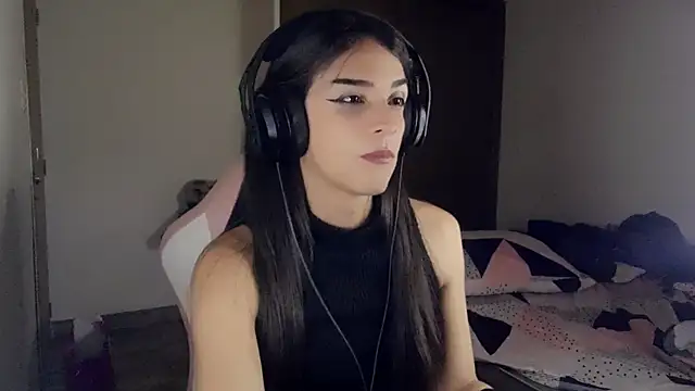 Dollbehavior  online show from 04/03/26, 08:43