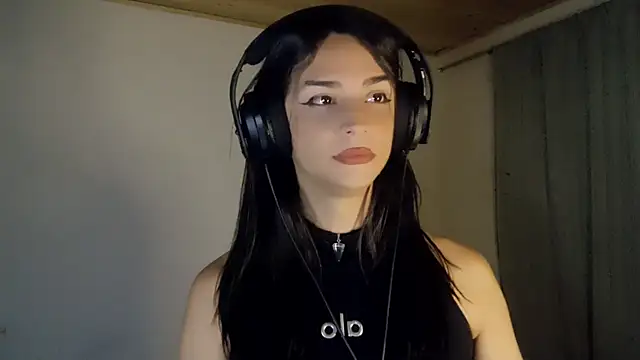 Dollbehavior  online show from 11/28/25, 03:39