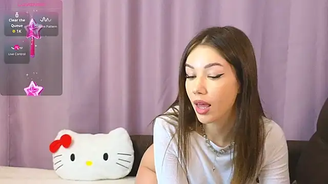 Snapshot of ellie_kramer chatting on 12/22/25, 07:47 ellie kramer online show from 12/22/25, 07:47