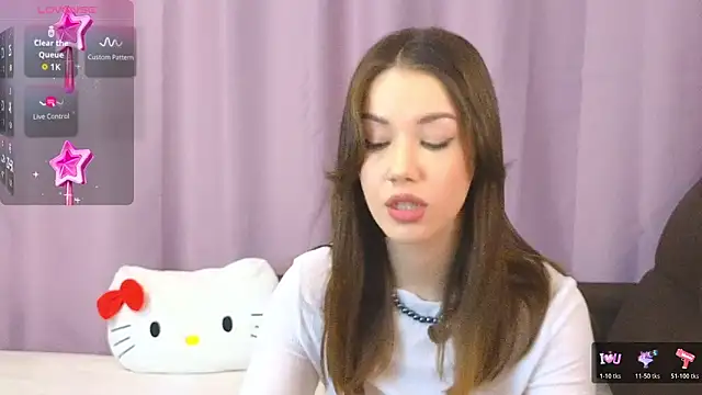 Snapshot of ellie_kramer chatting on 04/06/26, 09:27 ellie kramer online show from 04/06/26, 09:27