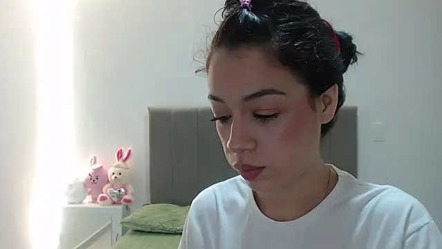 Caribbean beauty  online show from 11/12/25, 01:43