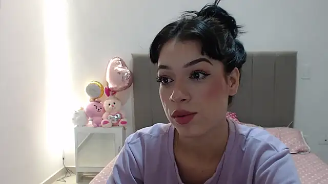 Caribbean beauty  online show from 10/17/25, 11:06
