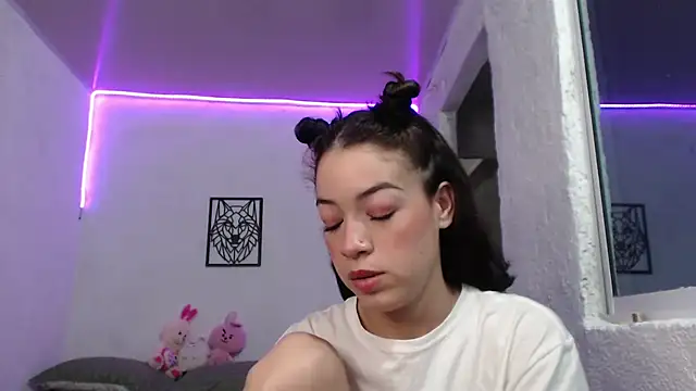 Caribbean beauty  online show from 05/27/26, 10:28