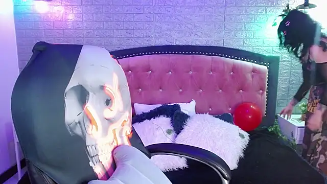 REDHOTTER  online show from 03/05/26, 07:43