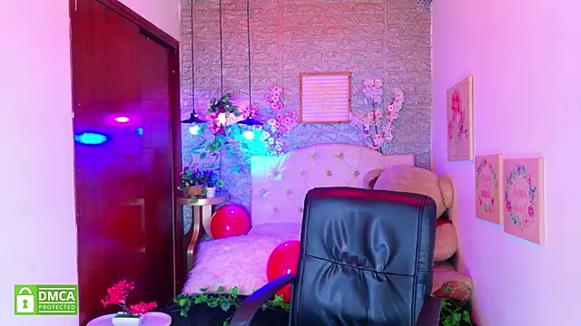 REDHOTTER  online show from 02/12/26, 07:46