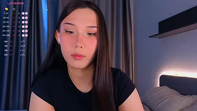 Kaia Sunshine Mia online show from 07/29/26, 10:03