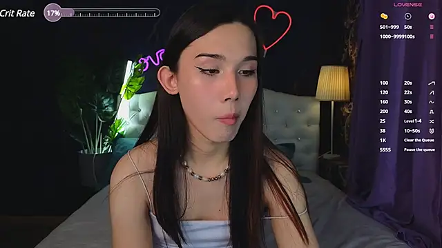 Snapshot of Kaia_Sunshine_Mia chatting on 01/18/25, 06:32 Kaia Sunshine Mia online show from 01/18/25, 06:32