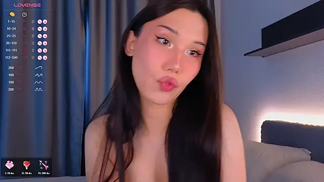 Kaia Sunshine Mia online show from 07/25/26, 11:05