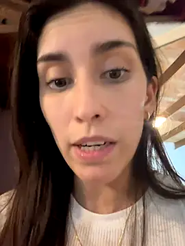 lupitta 1 online show from 12/22/25, 04:23