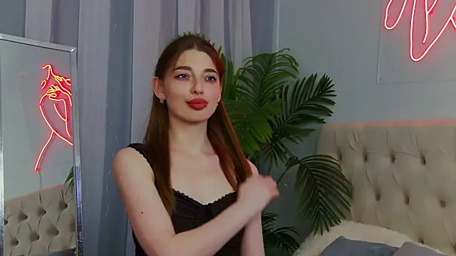 NicoleRosss online show from 05/27/26, 02:24