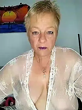 SoDi Love online show from 12/17/24, 03:28