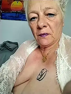 SoDi Love online show from 03/17/25, 05:56