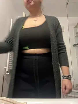 AllysonK online show from 04/10/26, 08:21