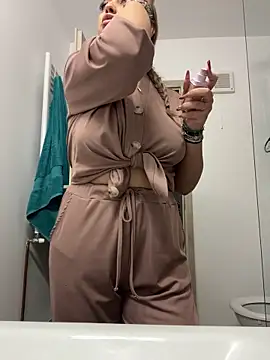 AllysonK online show from 12/23/25, 11:09