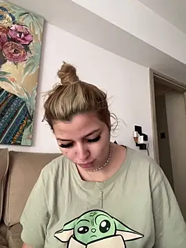 AllysonK online show from 03/28/26, 01:23