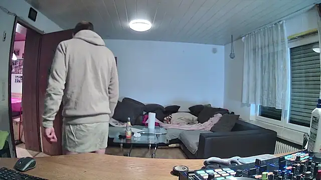 Snapshot of rosaeichel chatting on 02/10/26, 02:43 rosaeichel online show from 02/10/26, 02:43