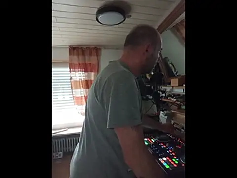 rosaeichel online show from 04/05/26, 02:02