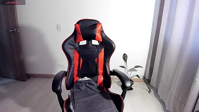 maryluna95 online show from 04/16/26, 09:39