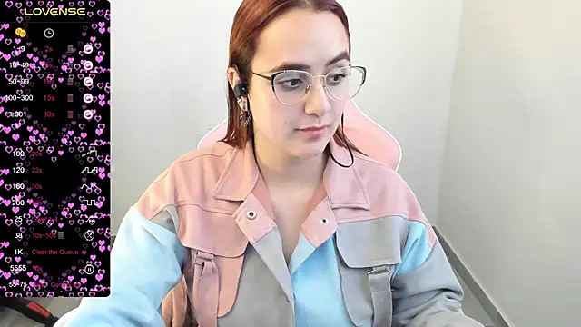 maryluna95 online show from 02/17/25, 10:49