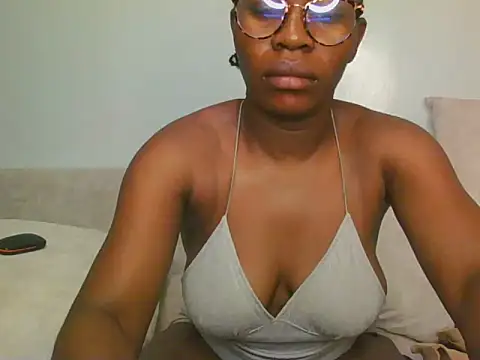 Snapshot of lisaa544 chatting on 07/18/26, 03:48 lisaa544 online show from 07/18/26, 03:48