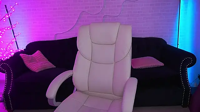 CoolTatis online show from 03/10/26, 06:50