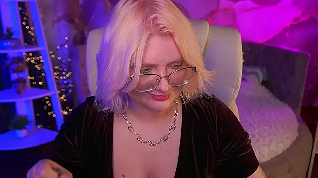 CoolTatis online show from 03/27/26, 07:06