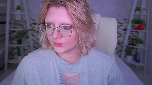 CoolTatis online show from 05/19/26, 06:42