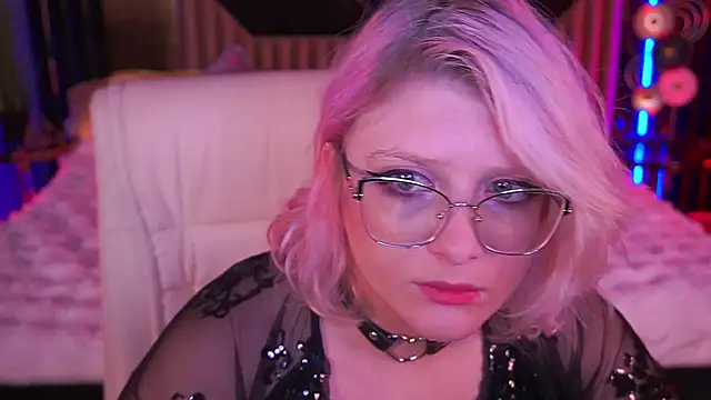 CoolTatis online show from 11/18/25, 08:17