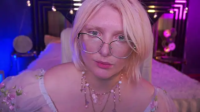 CoolTatis online show from 03/30/26, 07:10