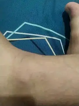 Snapshot of katforu chatting on 12/17/25, 09:14 katforu online show from 12/17/25, 09:14