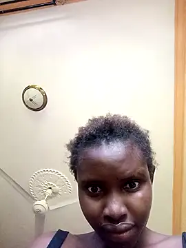 zainabsmile online show from 10/17/25, 11:01