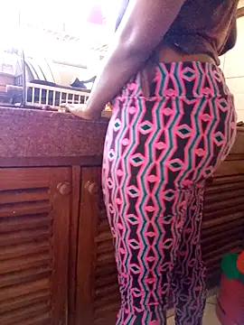 zainabsmile online show from 10/26/25, 01:44