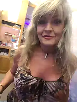 annika lately online show from 05/14/26, 06:05