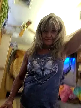 annika lately online show from 11/12/25, 03:54