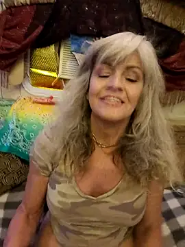 annika lately online show from 10/28/25, 03:07