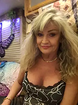 annika lately online show from 04/02/26, 03:24