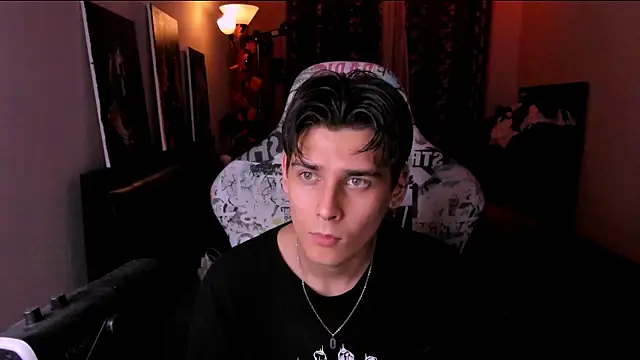 Foxicfu online show from 04/01/26, 03:09