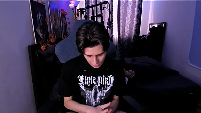 Snapshot of Foxicfu chatting on 01/17/26, 08:07 Foxicfu online show from 01/17/26, 08:07