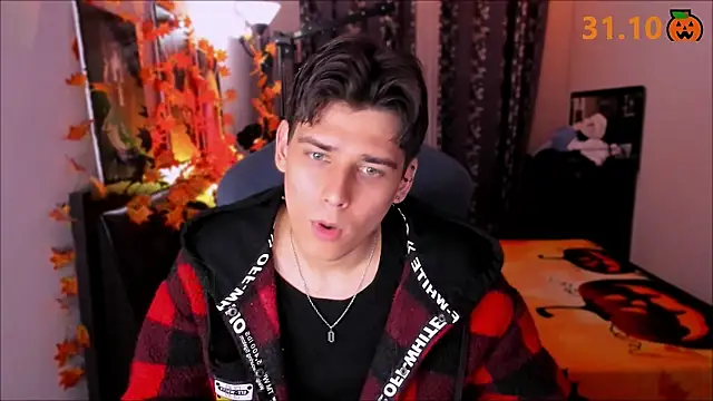 Foxicfu online show from 10/22/25, 05:01