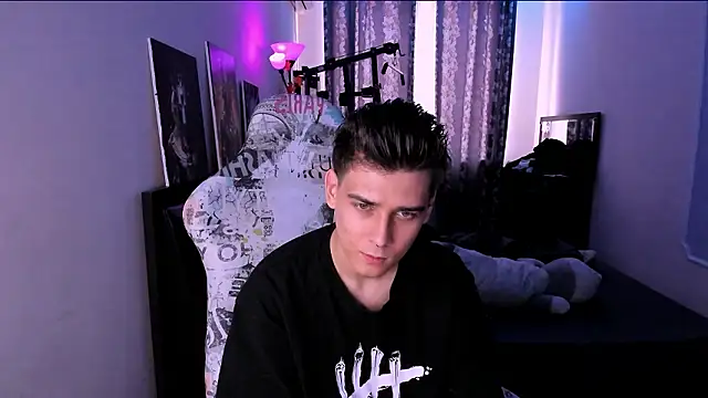 Snapshot of Foxicfu chatting on 02/05/26, 08:21 Foxicfu online show from 02/05/26, 08:21