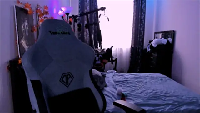 Foxicfu online show from 12/20/25, 09:23