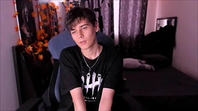 Foxicfu online show from 12/04/25, 08:13