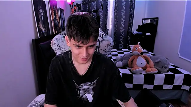 Snapshot of Foxicfu chatting on 02/16/26, 11:20 Foxicfu online show from 02/16/26, 11:20