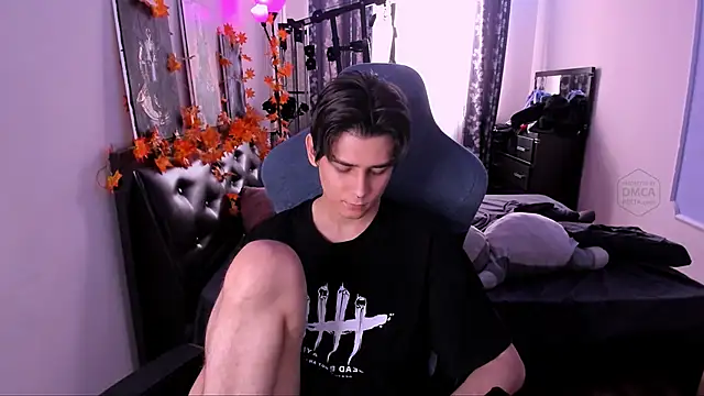 Snapshot of Foxicfu chatting on 01/12/26, 08:10 Foxicfu online show from 01/12/26, 08:10