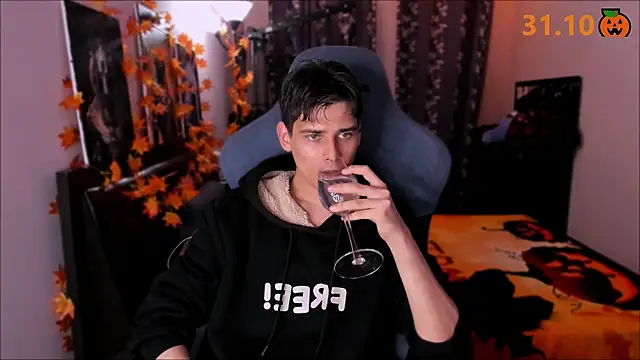 Foxicfu online show from 10/28/25, 06:07