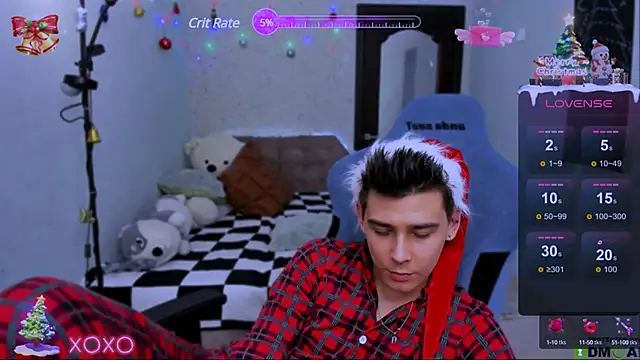 Snapshot of Foxicfu chatting on 12/31/24, 09:17 Foxicfu online show from 12/31/24, 09:17