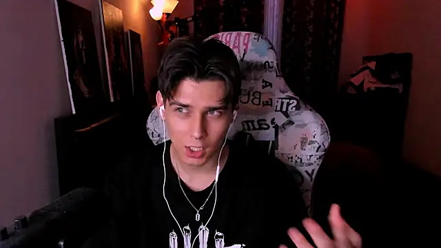 Foxicfu online show from 03/23/26, 01:11