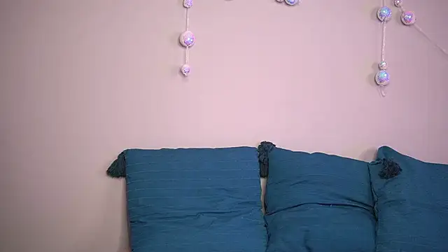 BritneyHudson online show from 12/15/25, 11:27