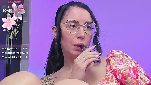 Snapshot of RitaSonnet chatting on 03/05/25, 02:34 RitaSonnet online show from 03/05/25, 02:34